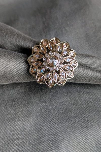 Big round kundan  Ring